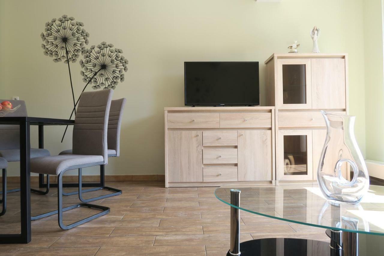 Luxapartament 1 - Z Widokiem I Garazem W Nowym Zeta Park Ustroń Eksteriør billede