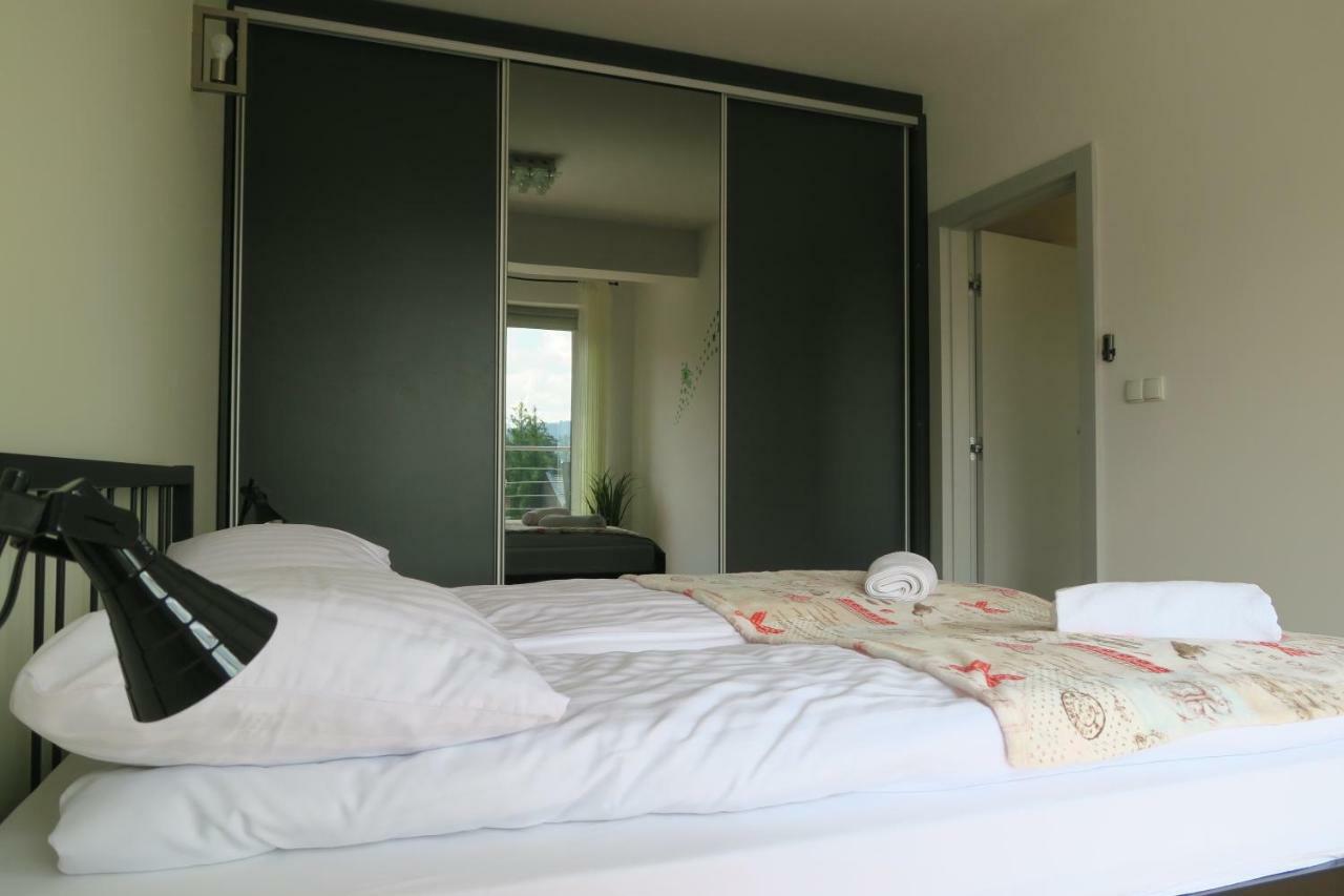 Luxapartament 1 - Z Widokiem I Garazem W Nowym Zeta Park Ustroń Eksteriør billede